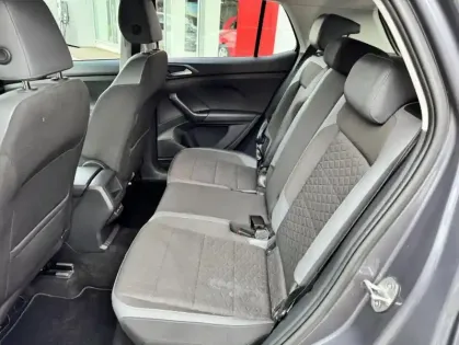 Photo 6 Volkswagen T-cross 1.0 TSI 110 Start/Stop BVM6 R-Line