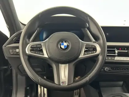 Photo 14 BMW Serie 1 118dA 150ch M Sport + Toit ouvrant + Sièges