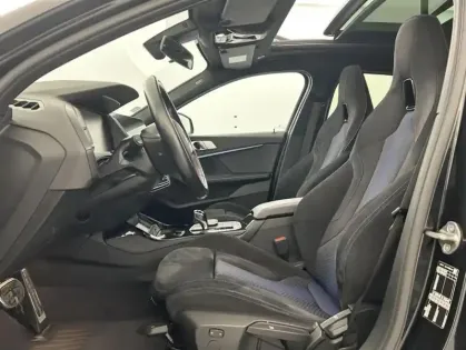 Photo 8 BMW Serie 1 118dA 150ch M Sport + Toit ouvrant + Sièges