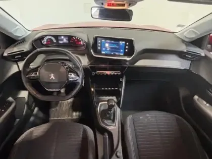 Photo 6 Peugeot 208  1.2 100 Style Clim /Carplay / régulateur