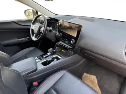 Photo 8 Lexus Nx  450h+ Executive 4WD MY24