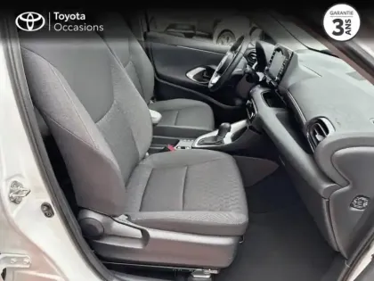 Photo 5 Toyota Yaris  116h Dynamic 5p MC24