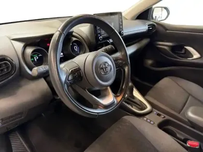 Photo 13 Toyota Yaris  116h Design 5p MY22
