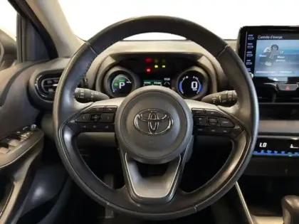 Photo 14 Toyota Yaris  116h Design 5p MY22