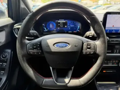 Photo 14 Ford Puma  1.0 Flexifuel 125ch S&S mHEV ST-Line