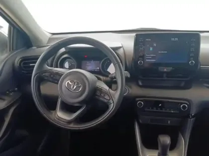 Photo 11 Toyota Yaris  116h Design 5p MY22