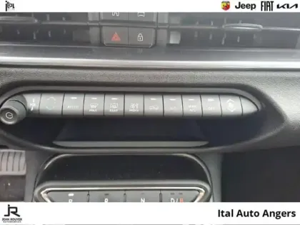 Photo 13 Fiat 600  e 156ch 54kWh Red