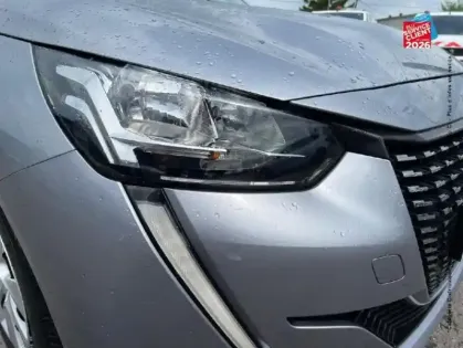Photo 12 Peugeot 208  1.5 BlueHDi 100ch S/S Active CarPlay
