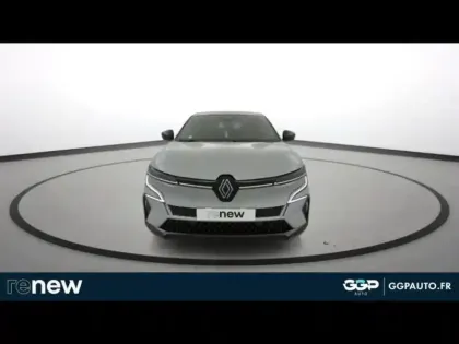 Photo 5 Renault Megane  E-Tech Electric EV60 220ch Iconic super charge