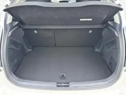 Photo 7 Toyota Yaris  116h Dynamic 5p MY22