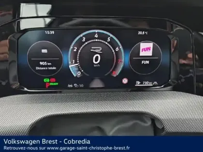 Photo 23 Volkswagen Golf  1.5 eTSI EVO2 150ch R-Line Edition DSG7