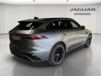 Photo 9 Jaguar F-Pace  P400e Plug-in-Hybrid R-Dynamic SE BVA8 AWD
