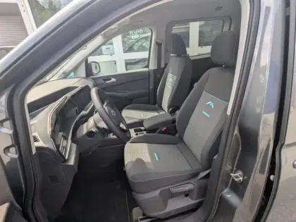 Photo 13 Ford Tourneo Connect Grd  2.0 EcoBlue 122ch Active DSG7
