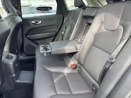 Photo 9 Volvo XC60  T8 Hybride Rechargeable 310 + 145ch Ultra Style Chrome Geartronic 8 AWD