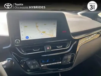 Photo 14 Toyota C-HR  2.0 Hybride 184ch Design Ultimate E-CVT