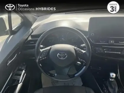 Photo 8 Toyota C-HR  2.0 Hybride 184ch Design Ultimate E-CVT