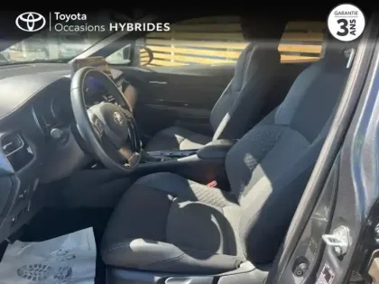 Photo 10 Toyota C-HR  2.0 Hybride 184ch Design Ultimate E-CVT