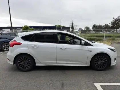 Photo 7 Ford Focus  1.0 EcoBoost 125ch Stop&Start ST Line