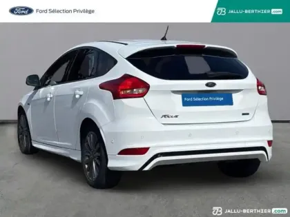 Photo 10 Ford Focus  1.0 EcoBoost 125ch Stop&Start ST Line
