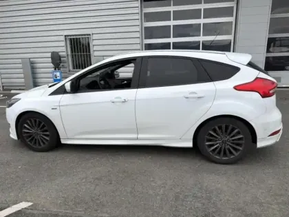 Photo 6 Ford Focus  1.0 EcoBoost 125ch Stop&Start ST Line