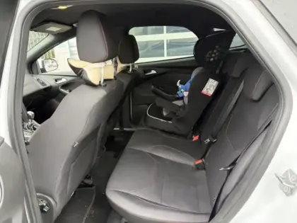 Photo 5 Ford Focus  1.0 EcoBoost 125ch Stop&Start ST Line