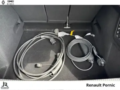 Photo 28 Renault Scenic  TECHNO E-Tech Electric 220ch GRANDE AUTONOMIE OPTIMUM CHARGE AC22KW
