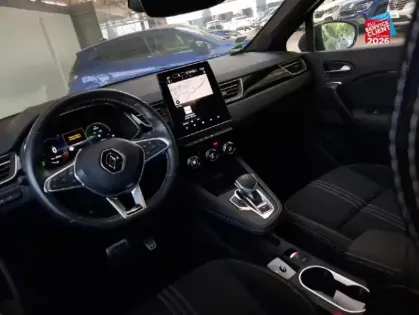Photo 14 Renault Captur  1.6 E-Tech hybride 145ch Engineered Camera GPS