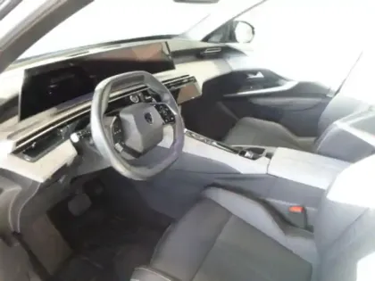 Photo 11 Peugeot 3008  1.2 Hybrid 136ch Allure e-DCS6