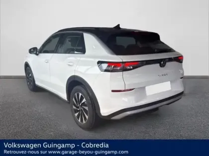 Photo 32 Volkswagen T-roc  1.5 eTSI 116ch Life DSG7