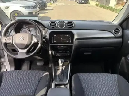 Photo 9 Suzuki Vitara  1.5 Dualjet Hybrid 115ch Privilège Auto