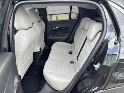 Photo 9 Fiat 600  1.2 Hybrid Turbo 110ch La Prima eDCT6