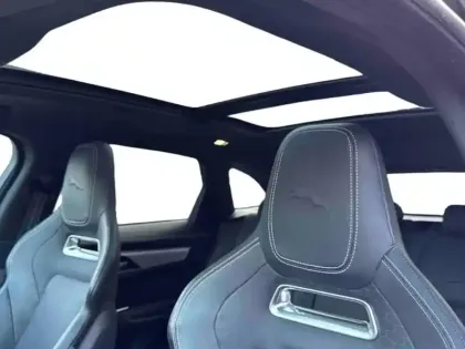 Photo 15 Jaguar F-Pace  P400e Plug-in-Hybrid R-Dynamic Black BVA8 AWD
