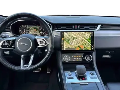 Photo 14 Jaguar F-Pace  P400e Plug-in-Hybrid R-Dynamic Black BVA8 AWD