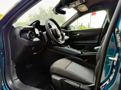 Photo 9 Alfa Romeo Junior  Elettrica 156ch Techno (certinergy 6100? Déduit)