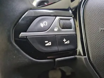 Photo 28 Peugeot 3008  Hybrid 225 e-EAT8