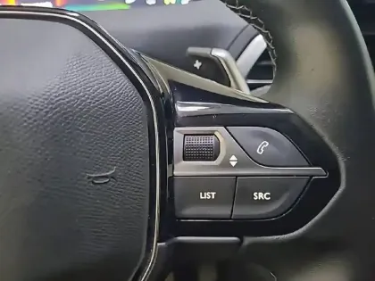 Photo 29 Peugeot 3008  Hybrid 225 e-EAT8