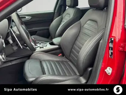 Photo 10 Alfa Romeo Giulia  2.2 210 ch AT8 Q4