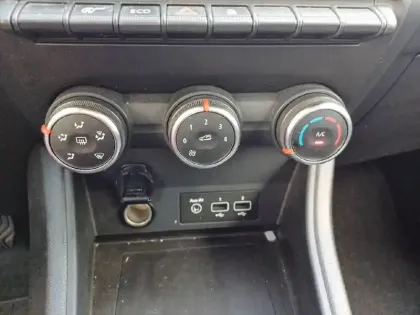Photo 19 Renault Captur  TCe 90