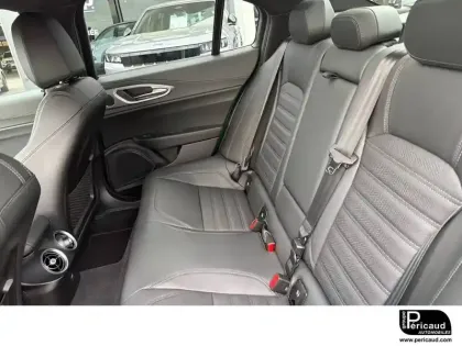 Photo 7 Alfa Romeo Giulia  2.2 210 ch AT8 Q4