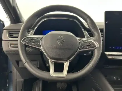 Photo 23 Renault Symbioz  E-Tech full hybrid 145