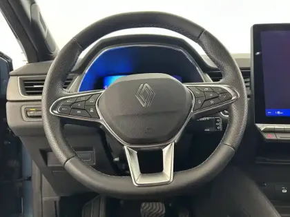 Photo 23 Renault Symbioz  E-Tech full hybrid 145