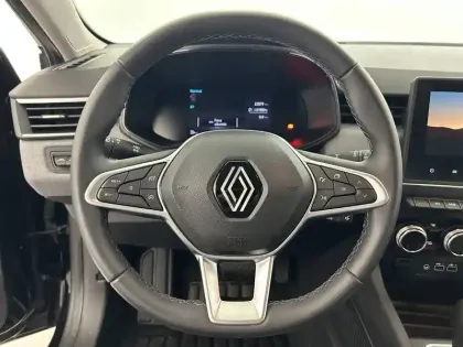 Photo 23 Renault Clio  E-Tech full hybrid 145