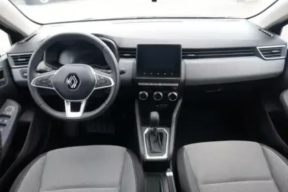 Photo 8 Renault Clio  E-Tech full hybrid 145