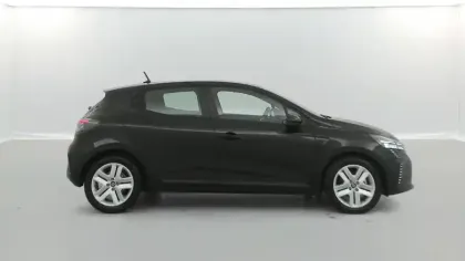 Photo 14 Renault Clio  E-Tech full hybrid 145