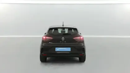 Photo 12 Renault Clio  E-Tech full hybrid 145