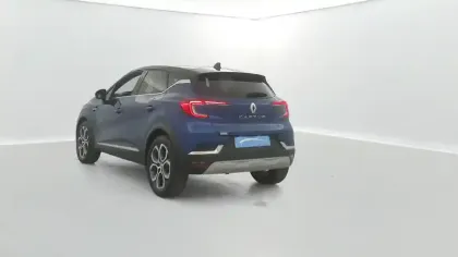 Photo 16 Renault Captur  E-Tech full hybrid 145