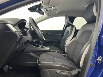 Photo 22 Renault Captur  E-Tech full hybrid 145