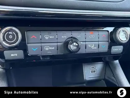 Photo 31 Jeep Compass  1.5 Turbo T4 130 ch e-Hybrid BVR7