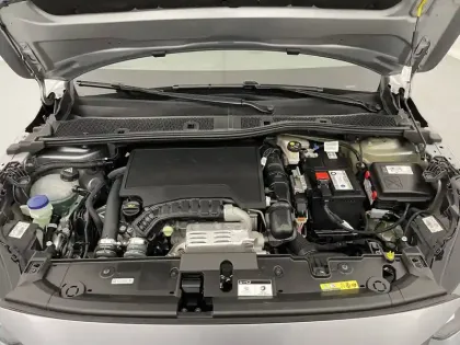 Photo 20 Peugeot 208  PureTech 100 S&S BVM6