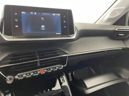 Photo 27 Peugeot 208  PureTech 100 S&S BVM6